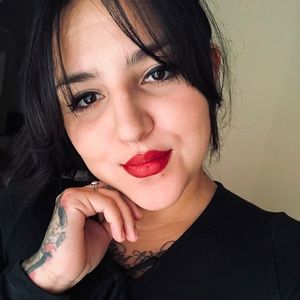 Meet your Posher, Jean